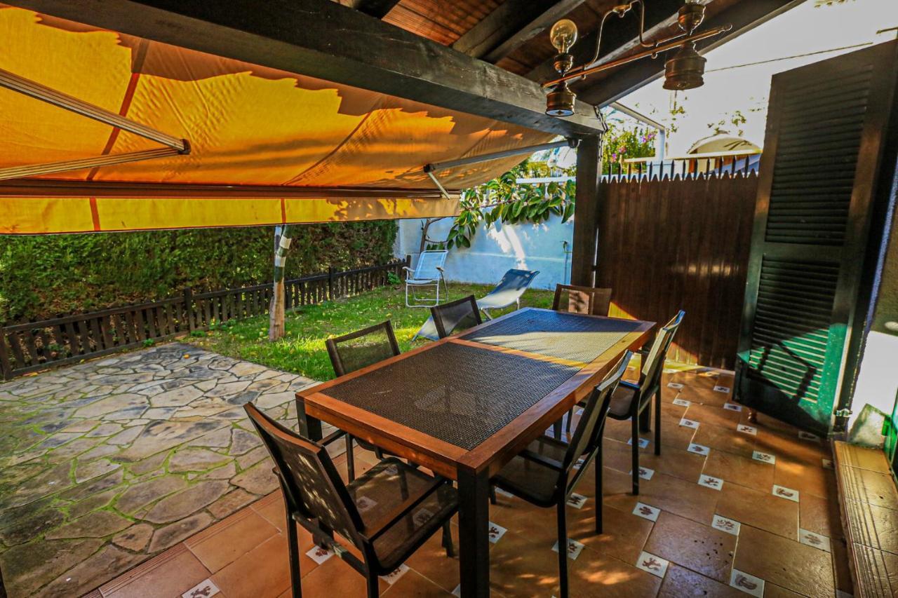 Calderon De La Barca - Only Families Villa Cambrils Dış mekan fotoğraf