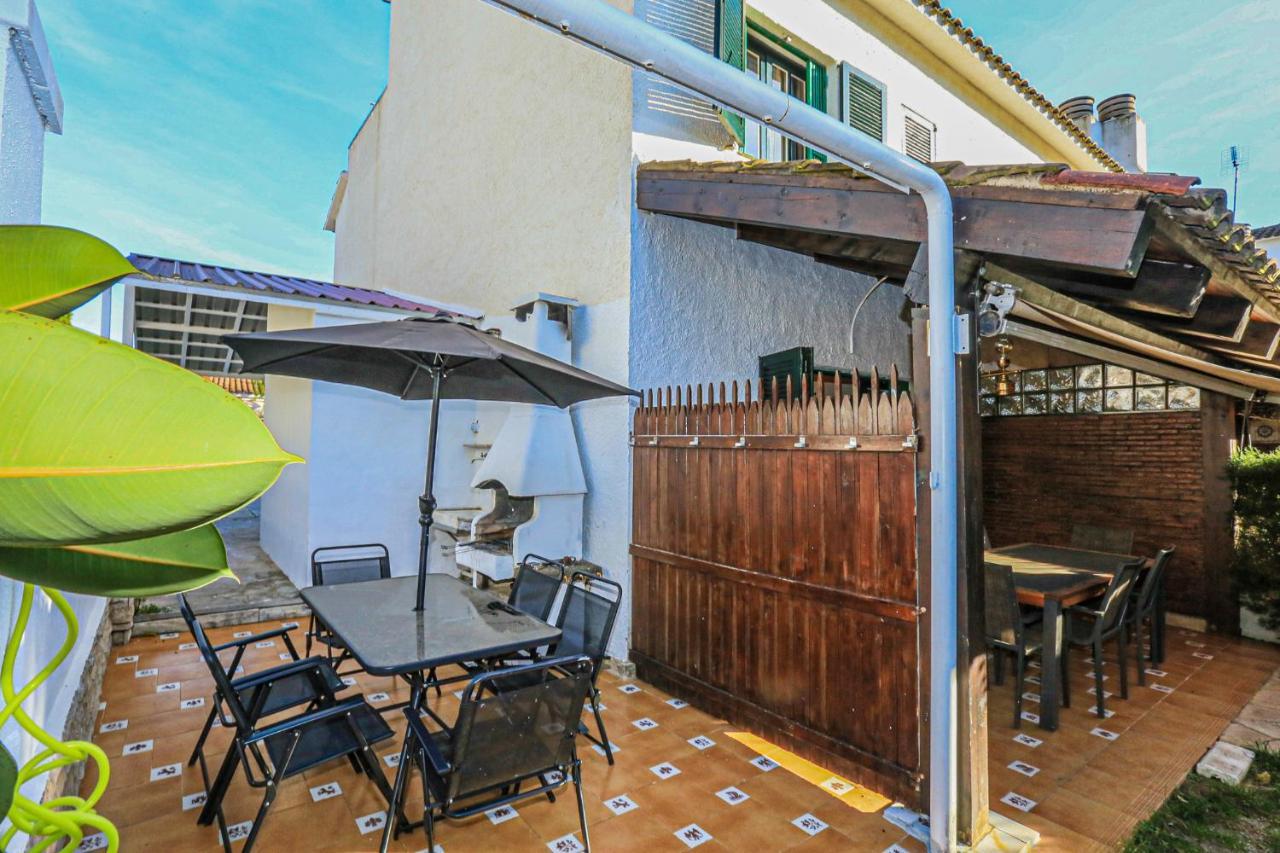 Calderon De La Barca - Only Families Villa Cambrils Dış mekan fotoğraf